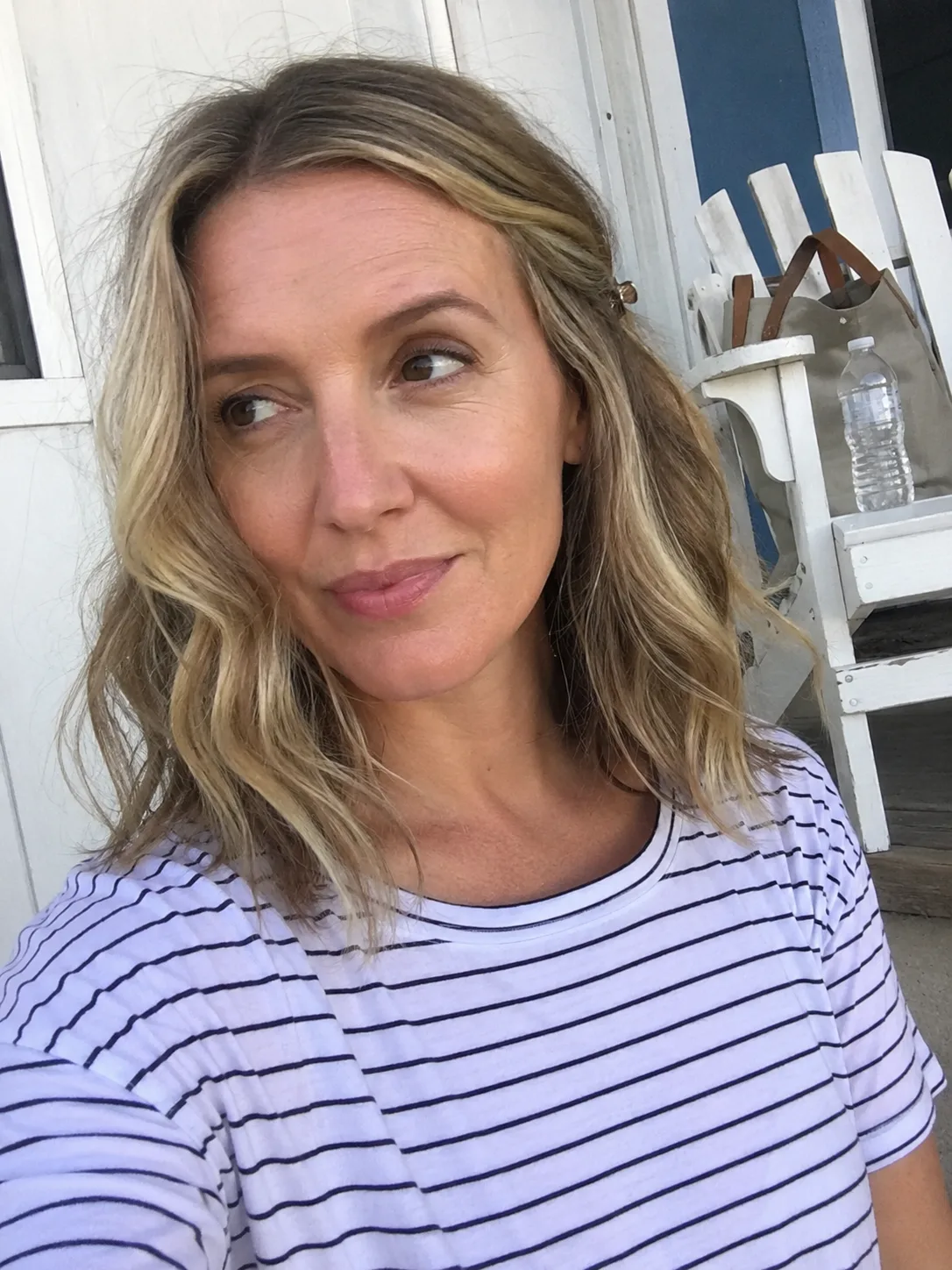 Beachy lob waves with beige blonde highlights and natural summer texture