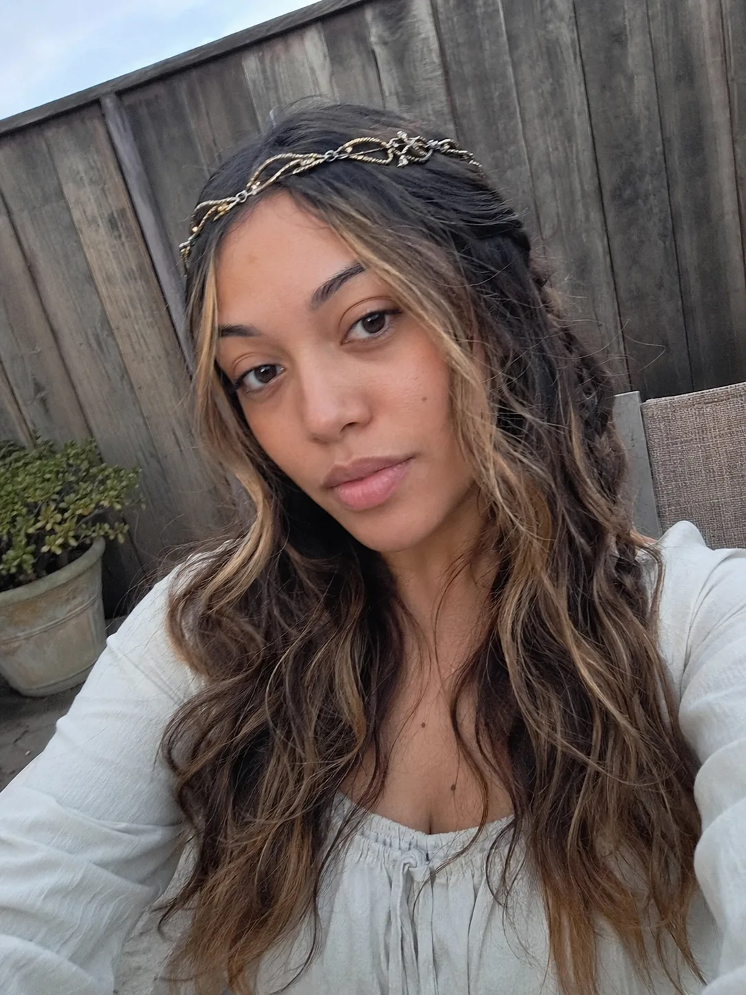 Ren Faire hairstyle with period accessories and accent ribbons woven into the braid channels