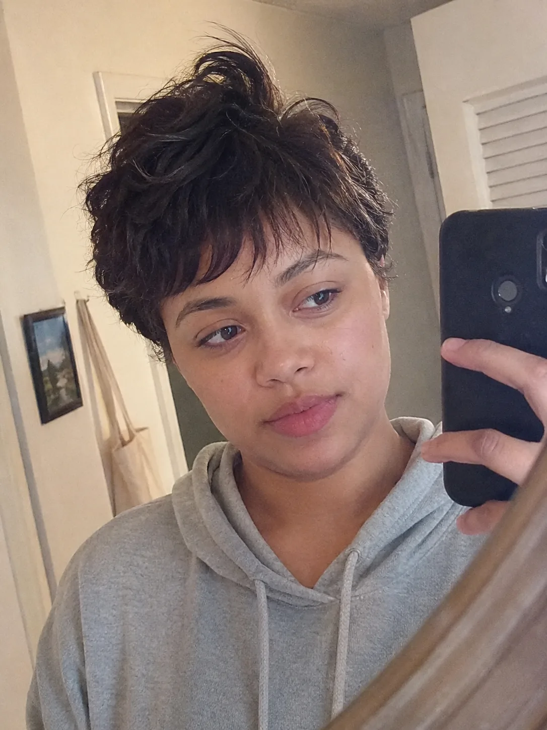 Textured crop for round face haircuts short with lifted crown