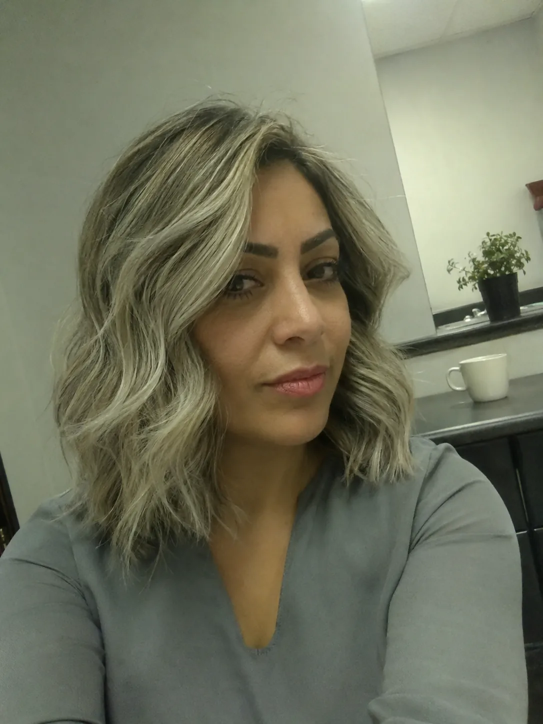 Platinum blonde hair color ideas polished powerful hairstyle inspiration and modern styling ideas for a fresh new look